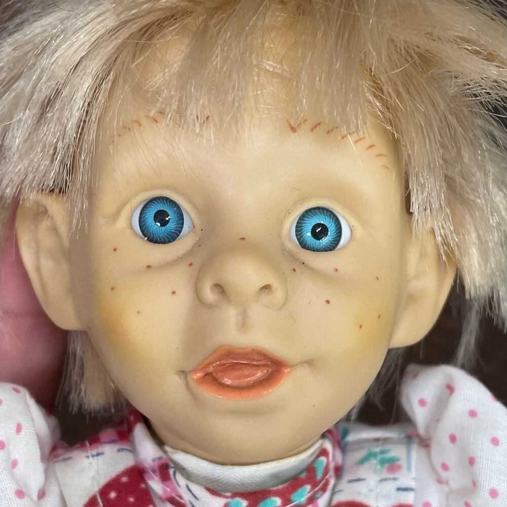 Gloobee Bunch Doll Real Life Expressions Vintage 1990s Blonde Blue Eyes READ